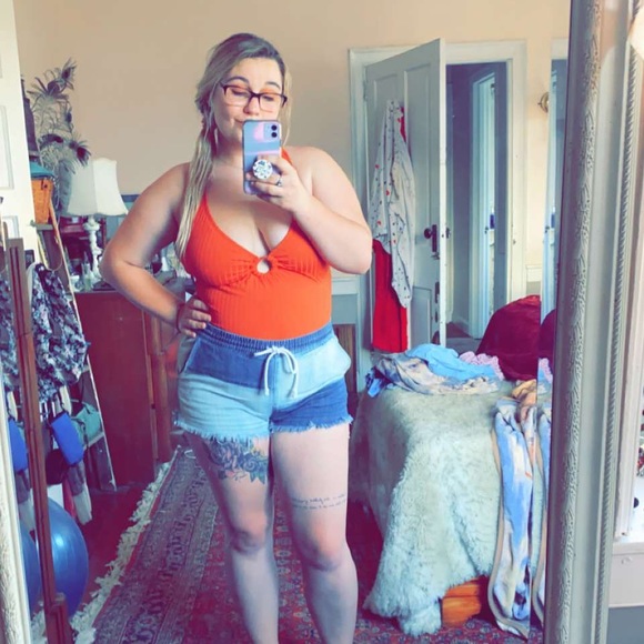 Meet your Posher, Zaren - Picture 3 of 3